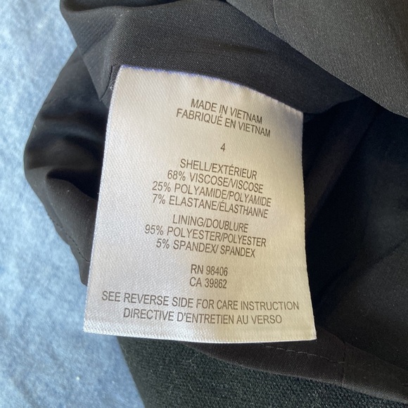 **SOLD** Theory colorblock fitted dress - Picture 4 of 8